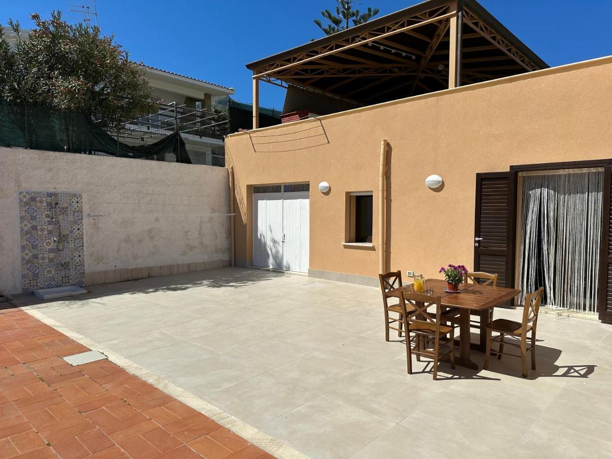Villa Fiorenza - 100 Mt Dal Mare Castellammare del Golfo Kültér fotó