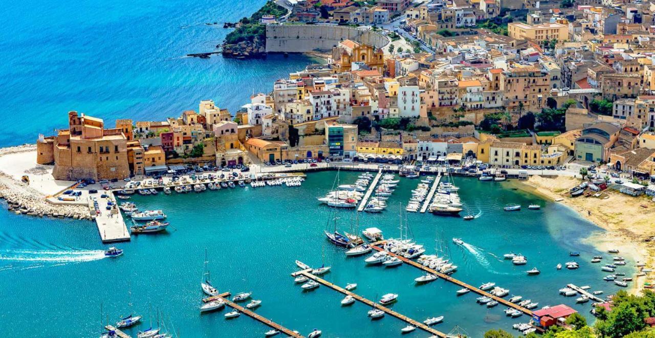 Villa Fiorenza - 100 Mt Dal Mare Castellammare del Golfo Kültér fotó